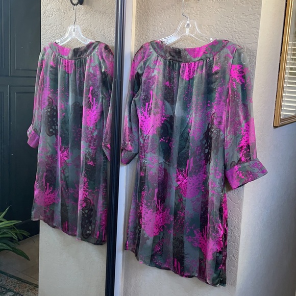 COPY - Rory Beca Silk Shirt Dress in size S, Half Sleeves V Scoop neckline, G… - Picture 5 of 13